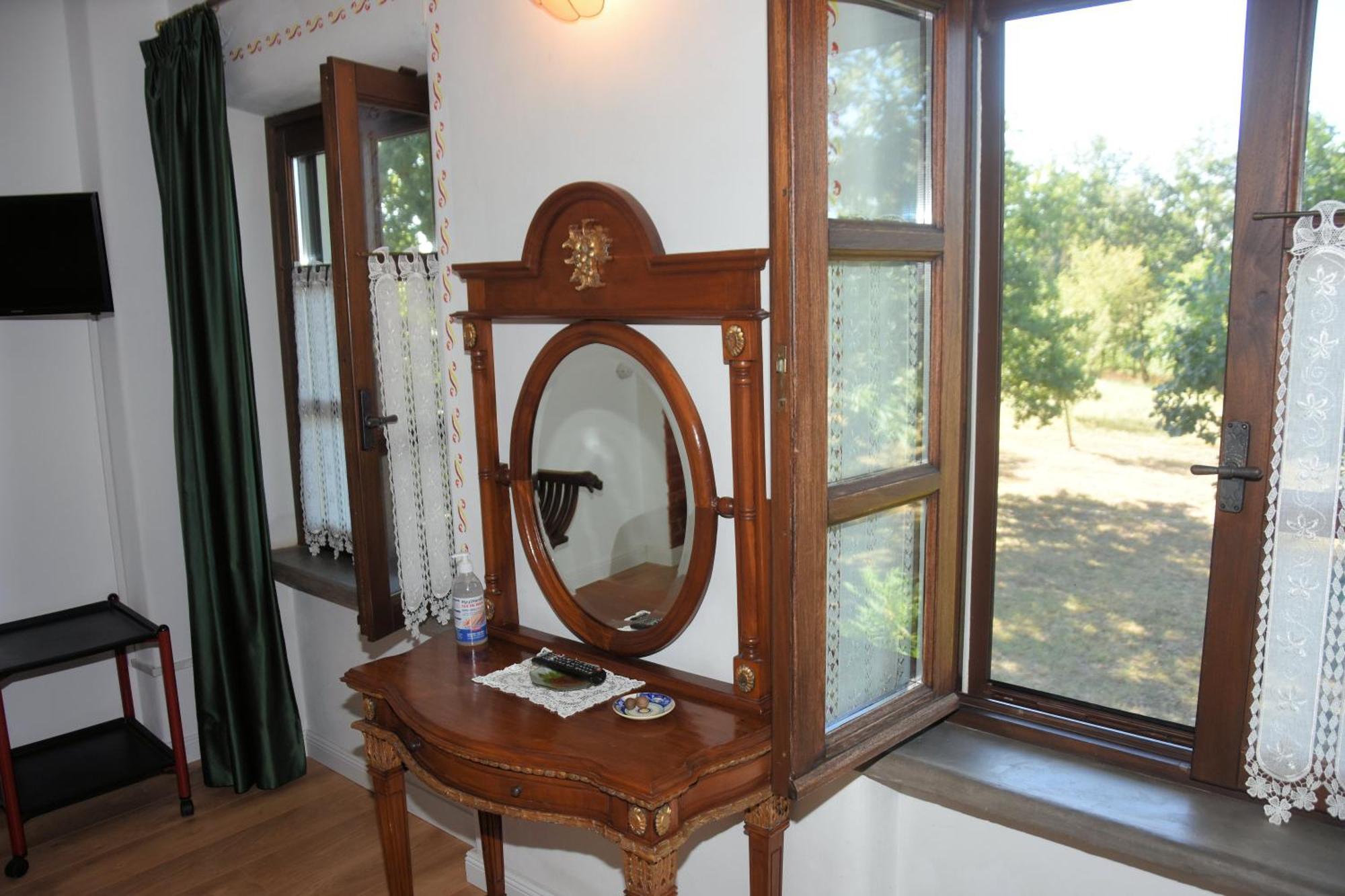 Guest House La Carolina Tigliole Ngoại thất bức ảnh